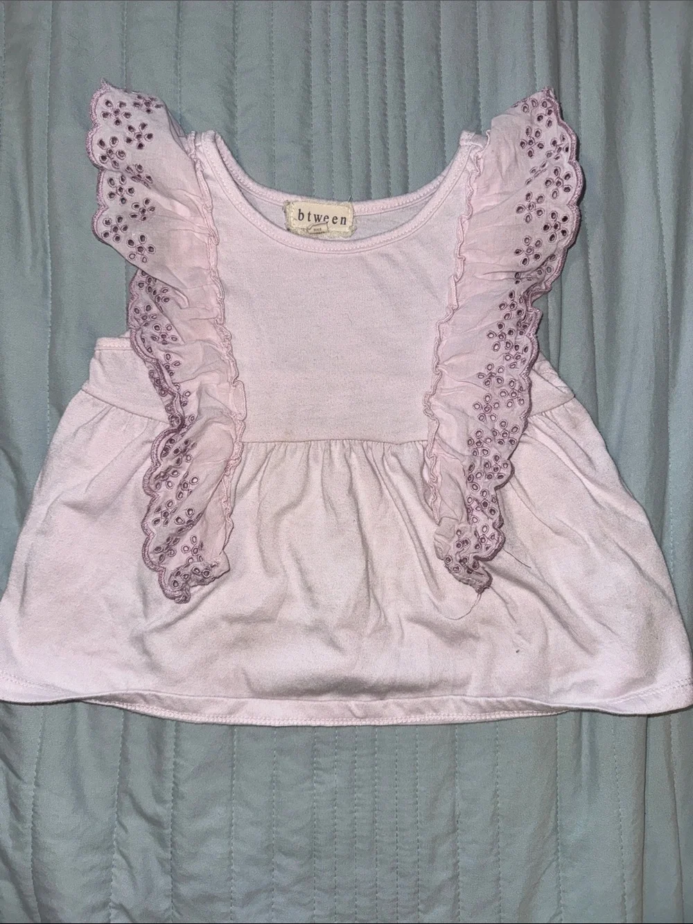 Adorable Outfit - eyelet lace, ruffle details!